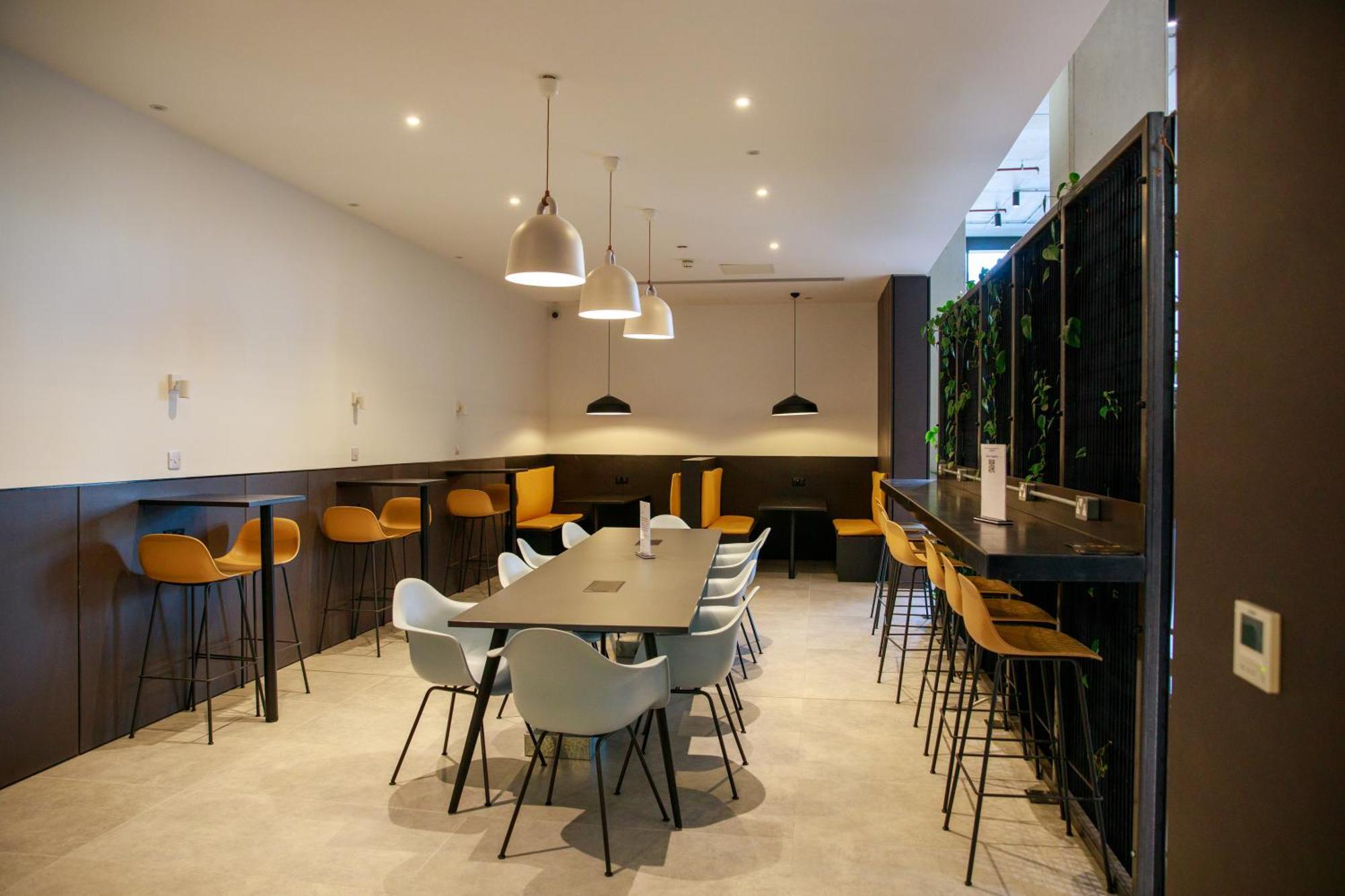Trafford Suite Modern 1 Bed With Cinema Room 맨체스터 외부 사진