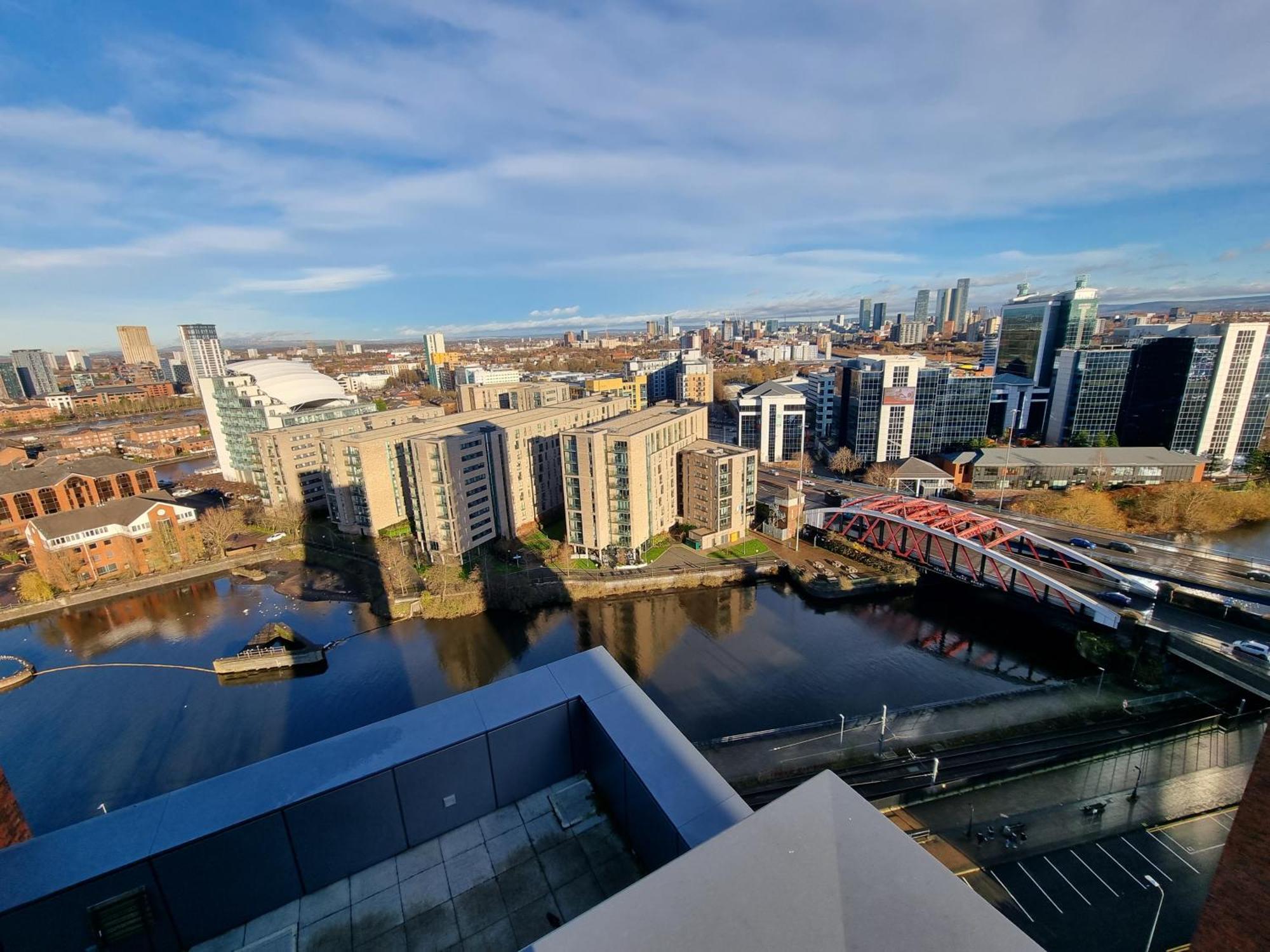 Trafford Suite Modern 1 Bed With Cinema Room 맨체스터 외부 사진
